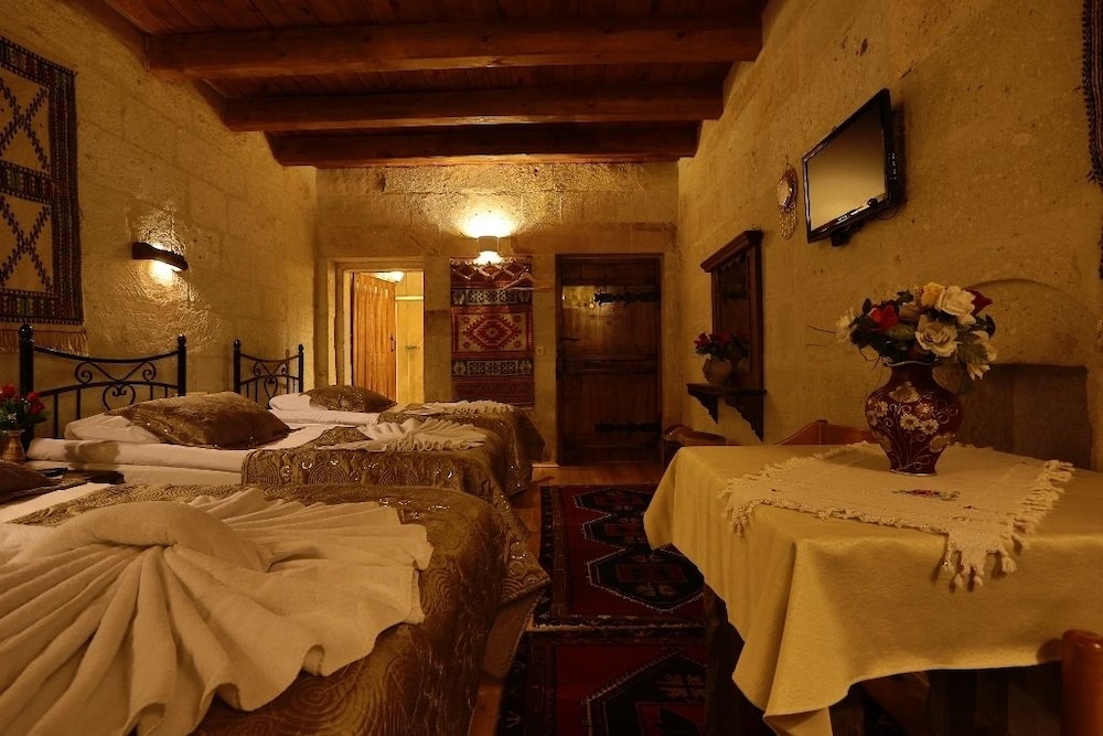 Safran Cave Hotel 38/50
