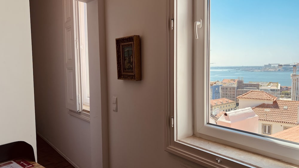 Monte Belvedere Hotel by Shiadu in LISBON