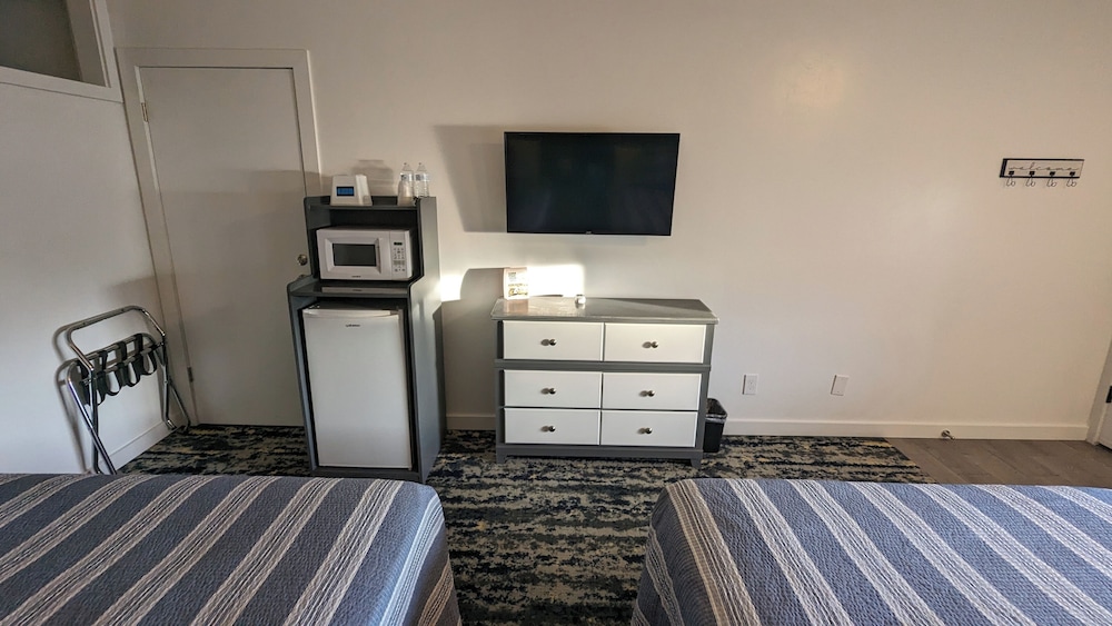 High Desert Inn 26/52
