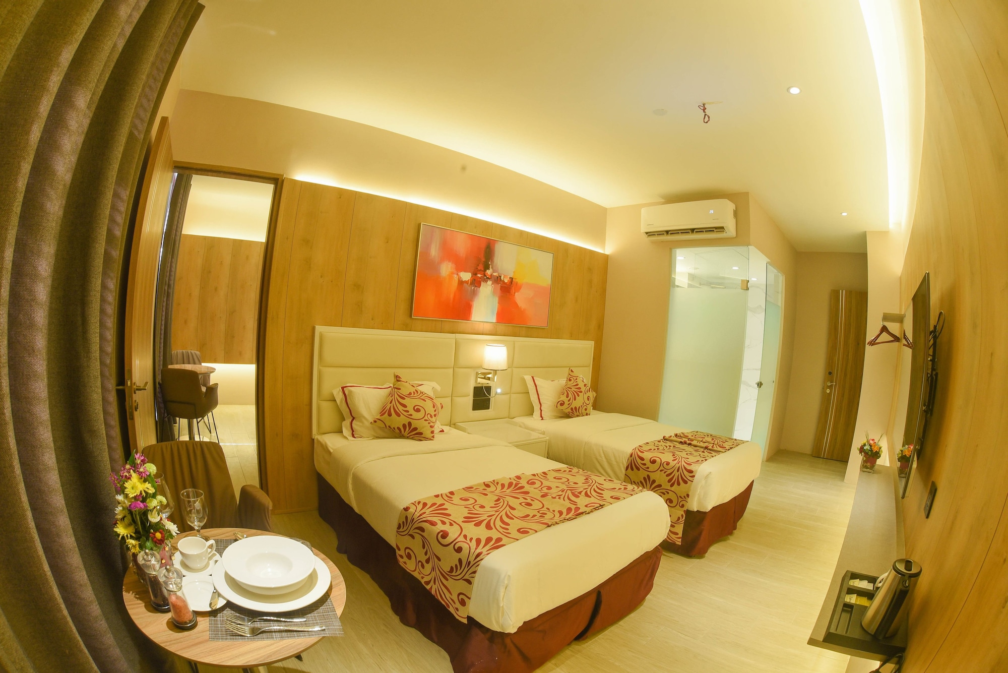 Deluxe Twin, Red Hotel Cubao 4/5