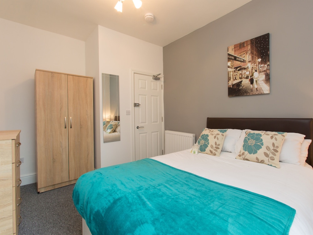Townhouse @ Minshull New Road Crewe 17/25