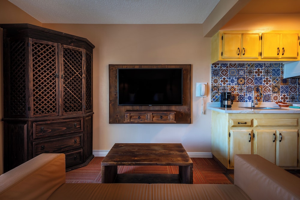 Hotel Pepper Tree Boutique Kitchen Studios Anaheim 48/68