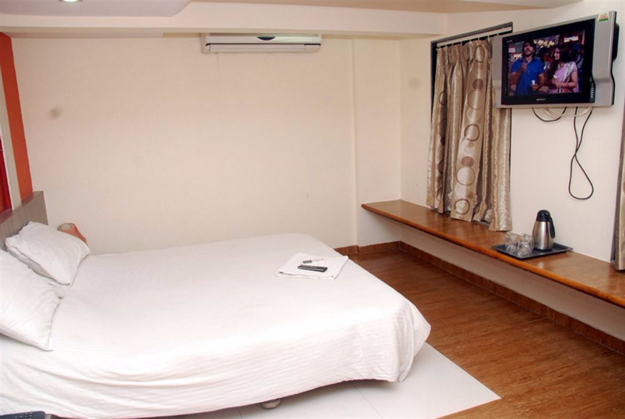 Standard, Double Bed