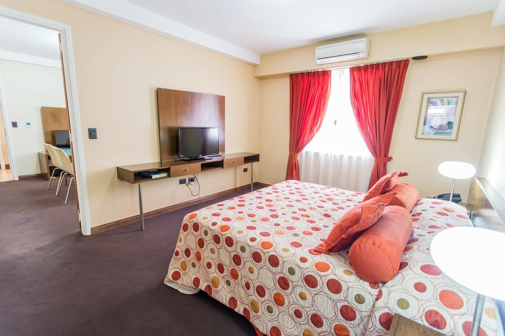 Gran Dora Hotel 12/30