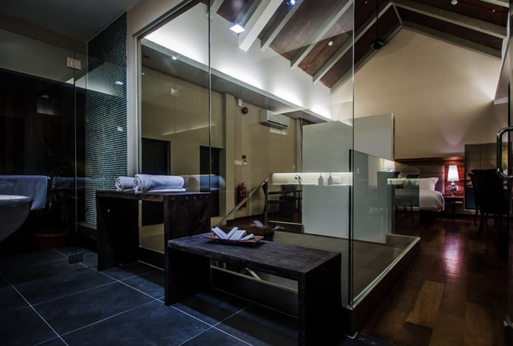 The Ranee Boutique Suites 57/74