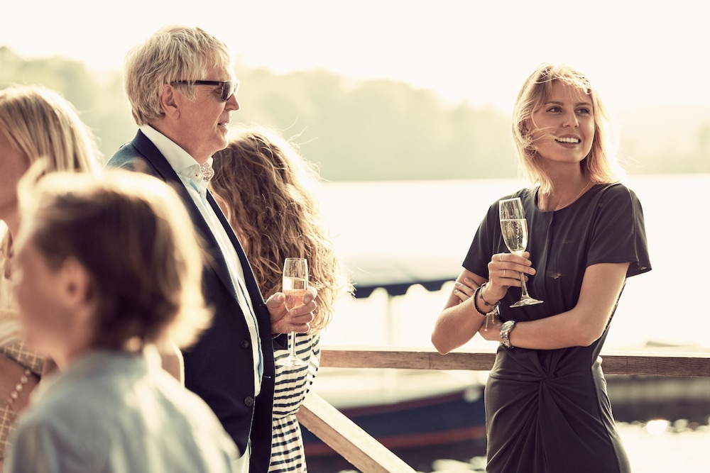 Naas Fabriker Hotell Och Restaurang 44/50