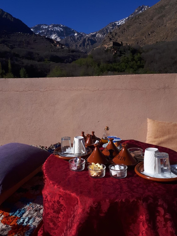 RIAD ATLAS TOUBKAL 56/62