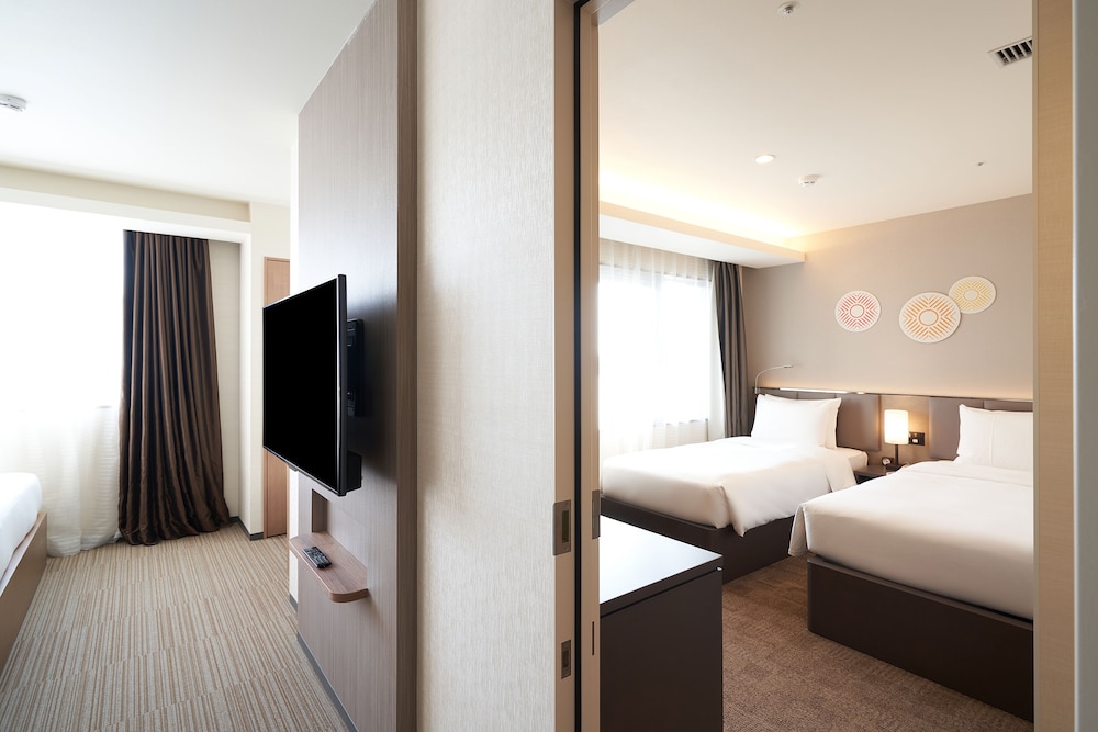 Holiday Inn And Suites Shin Osaka An Ihg Hotel 18/76