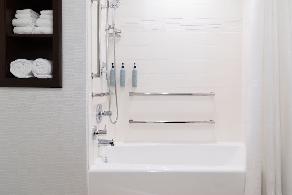 Residence Inn by Marriott Anaheim Brea 46/49