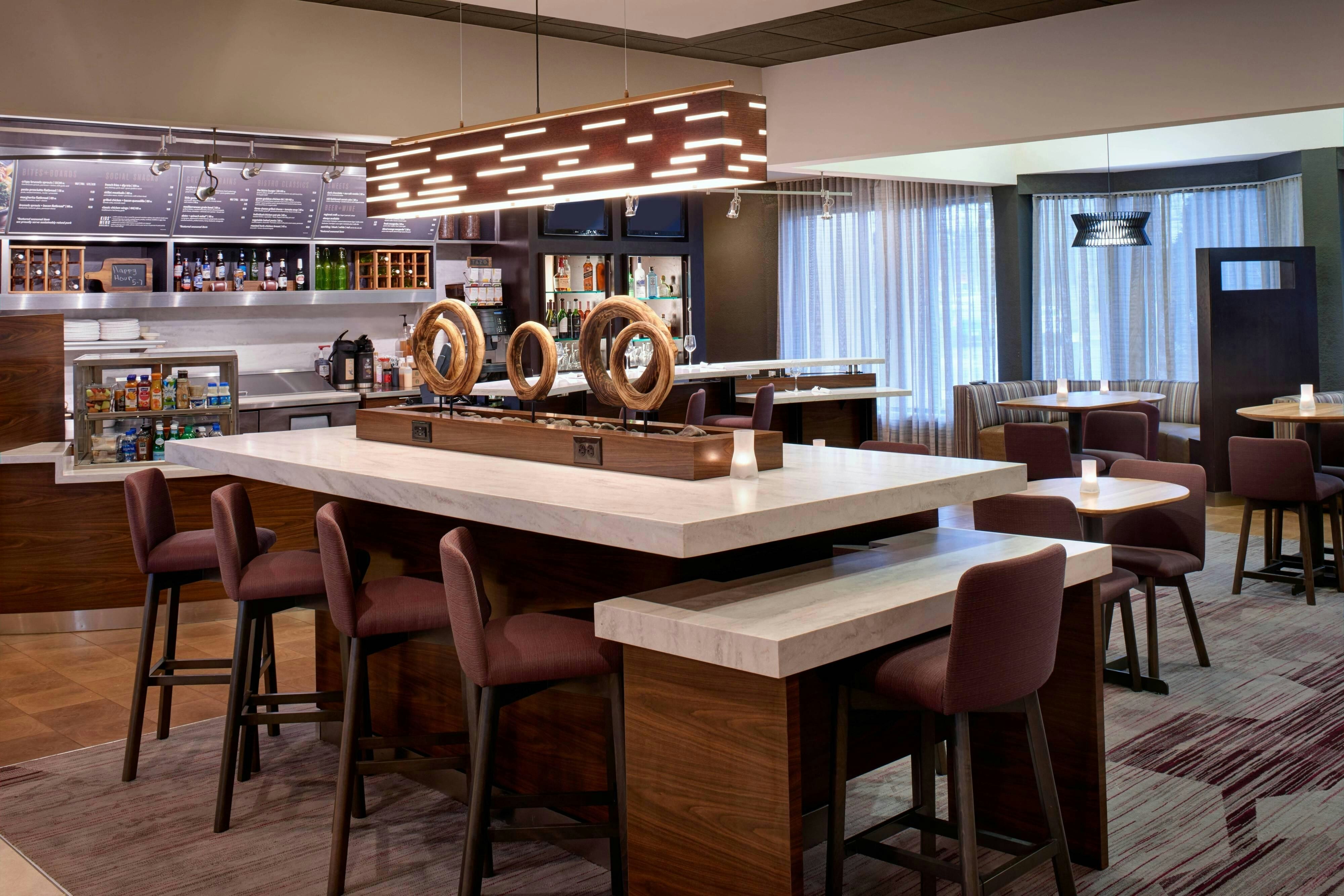 Courtyard By Marriott Detroit Metropolitan Airport Romulus 5/10