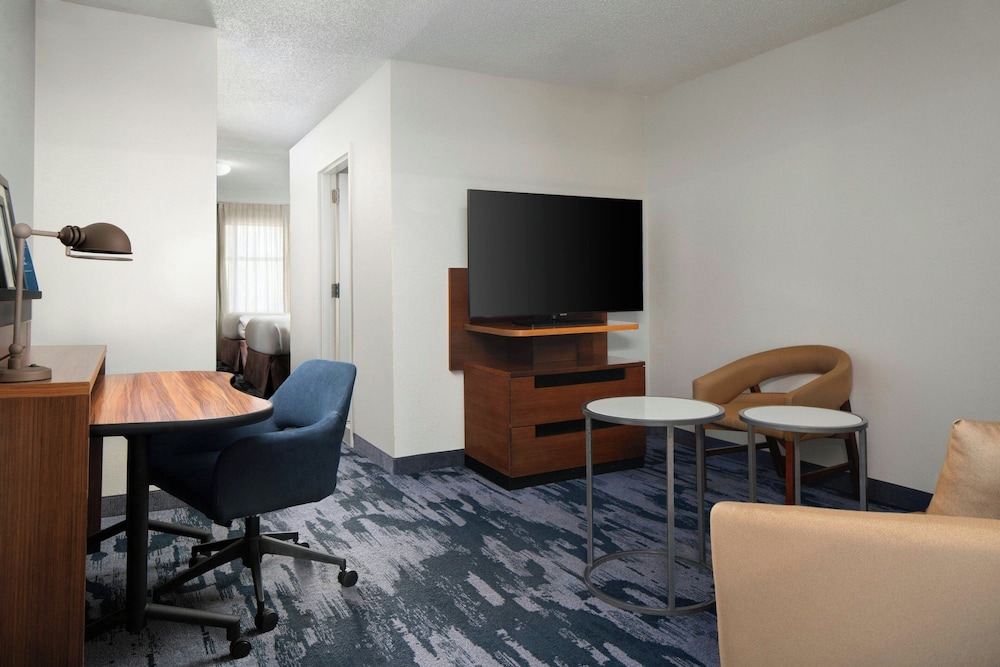 Fairfield Inn Suites By Marriott Chesapeake Suffolk 46/52