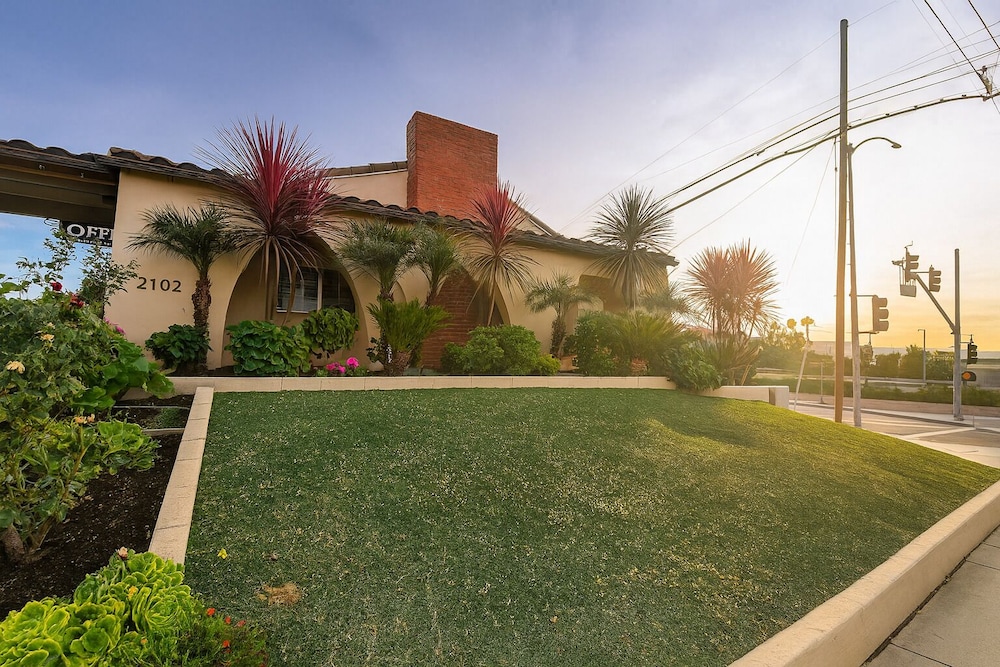El Castell Motel 58/65