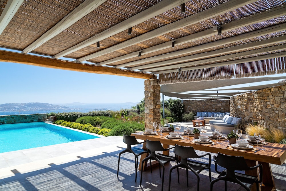 M Mykonos Villas 17/50