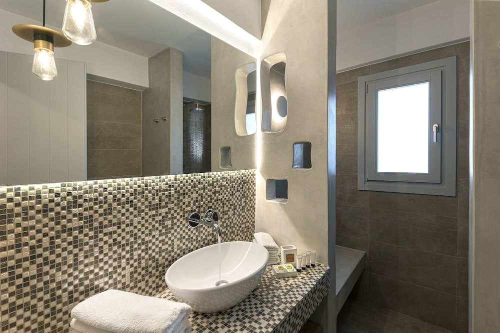 Alafropetra Luxury Suites 48/49