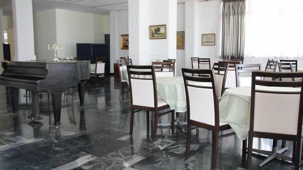 Siagas Beach Hotel 37/47