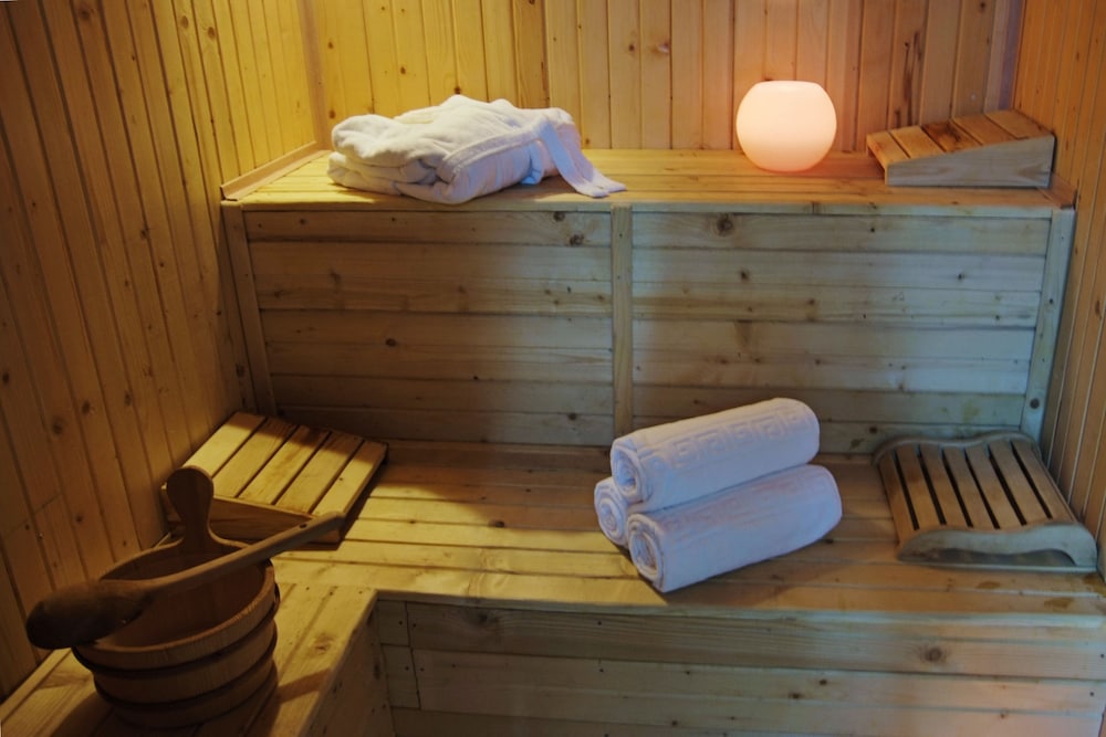 Silver Hotel Conference And Spa 12/21