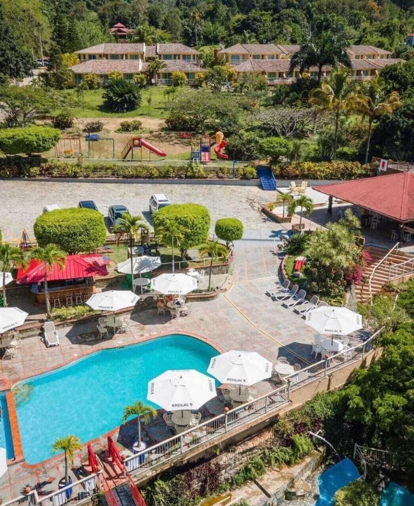 Jarabacoa River Club 54/57