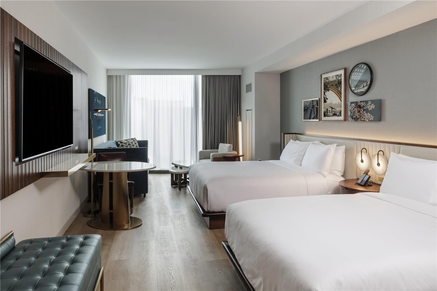 Hilton Arlington Rosslyn The Key 10/57