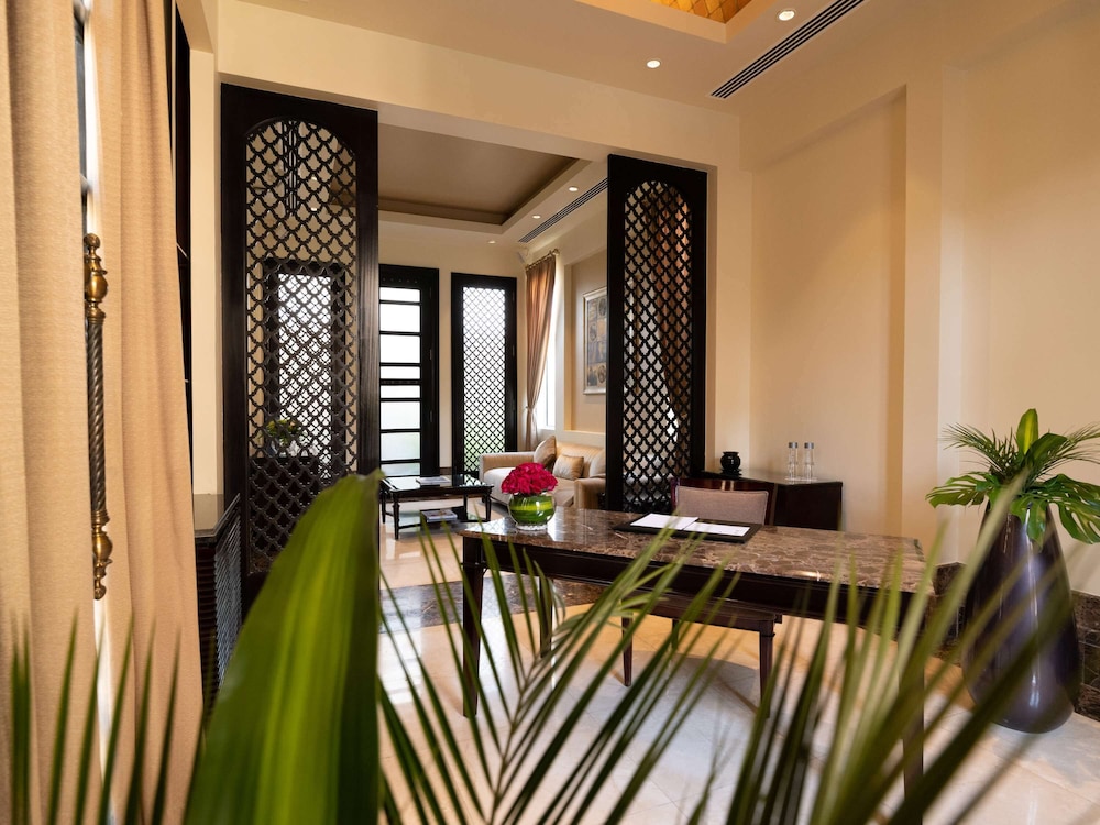 Raffles Al Areen Palace Bahrain 56/69