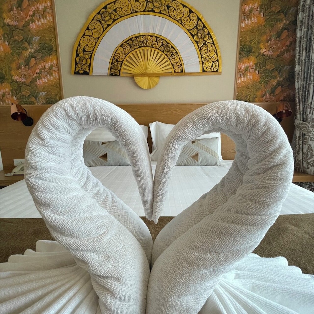 班萨里奥渡假村(Baan SaiLom Resort Karon Phuket) 图片3
