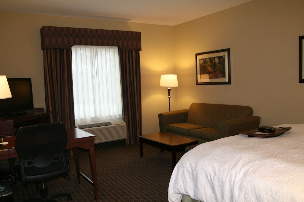 Hawthorn Extended Stay by Wyndham Kilgore 16/36