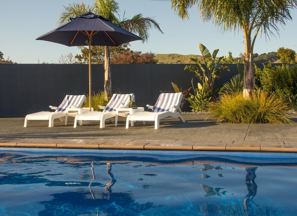 Motel Oasis, Gisborne 10/60