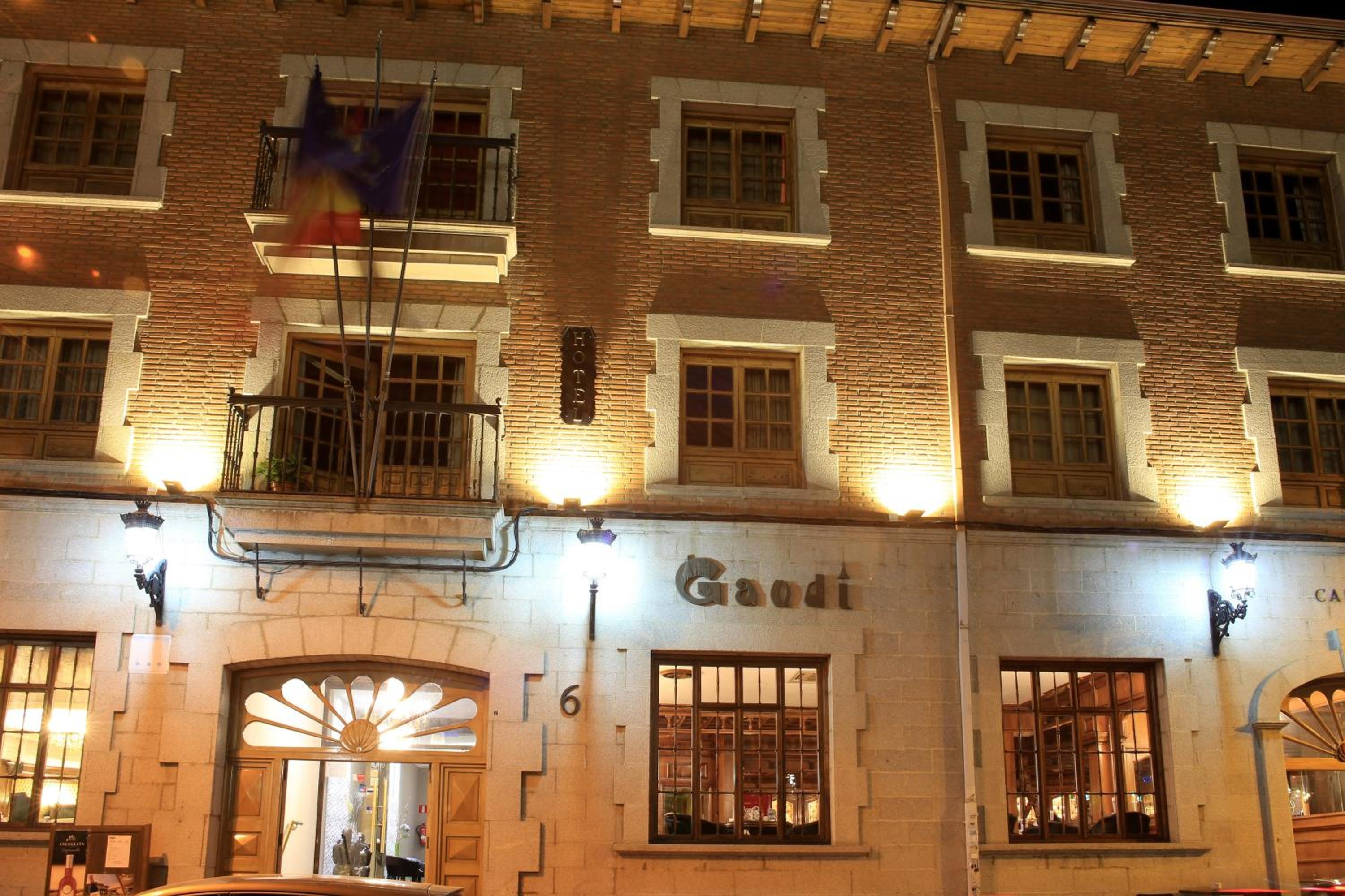 Hotel Gaudi Astorga 2/48