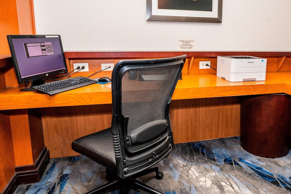 Fairfield Inn Suites San Antonio Downtown Alamo Plaza 41/50