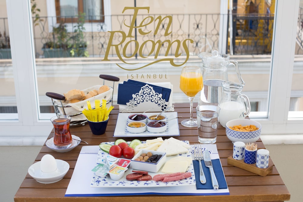 Ten Rooms Istanbul 29/47
