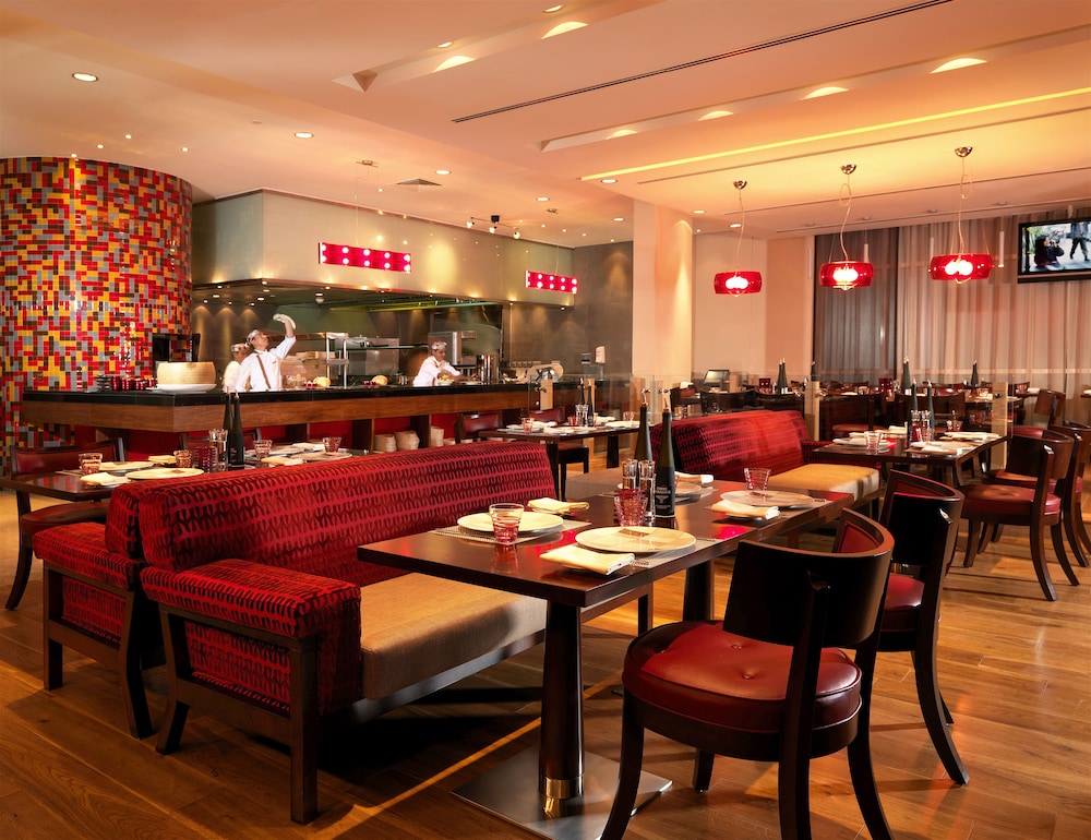 restaurant cafeteria