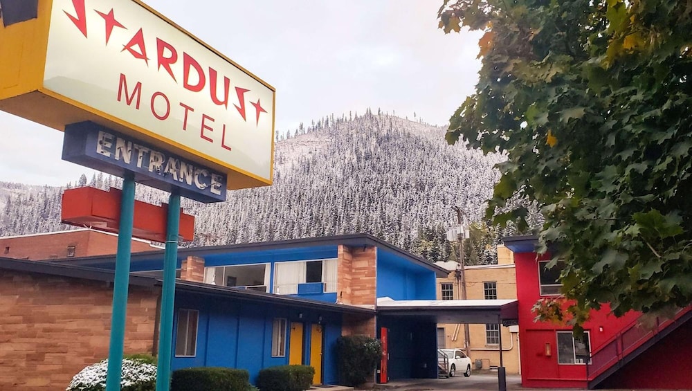 Stardust Motel Wallace 7/65