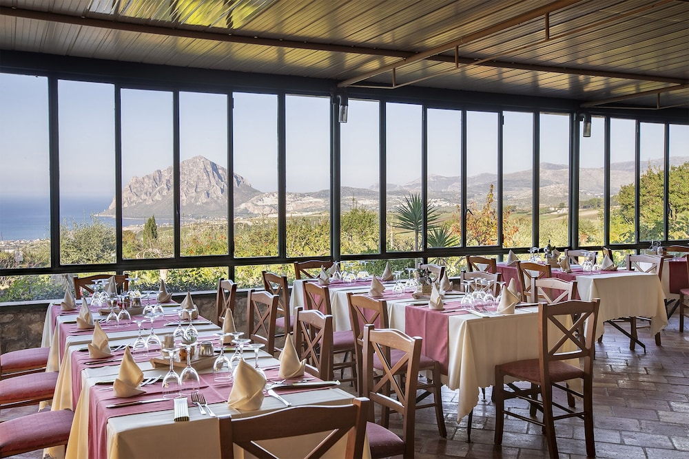 Hotel Baglio Santacroce 40/61