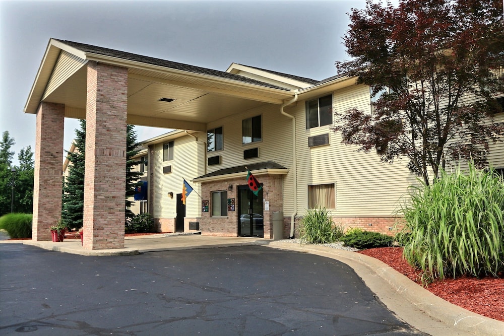 Comfort Inn And Suites Paw Paw 47/54
