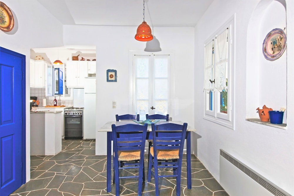 Sifnos Residence 10/21