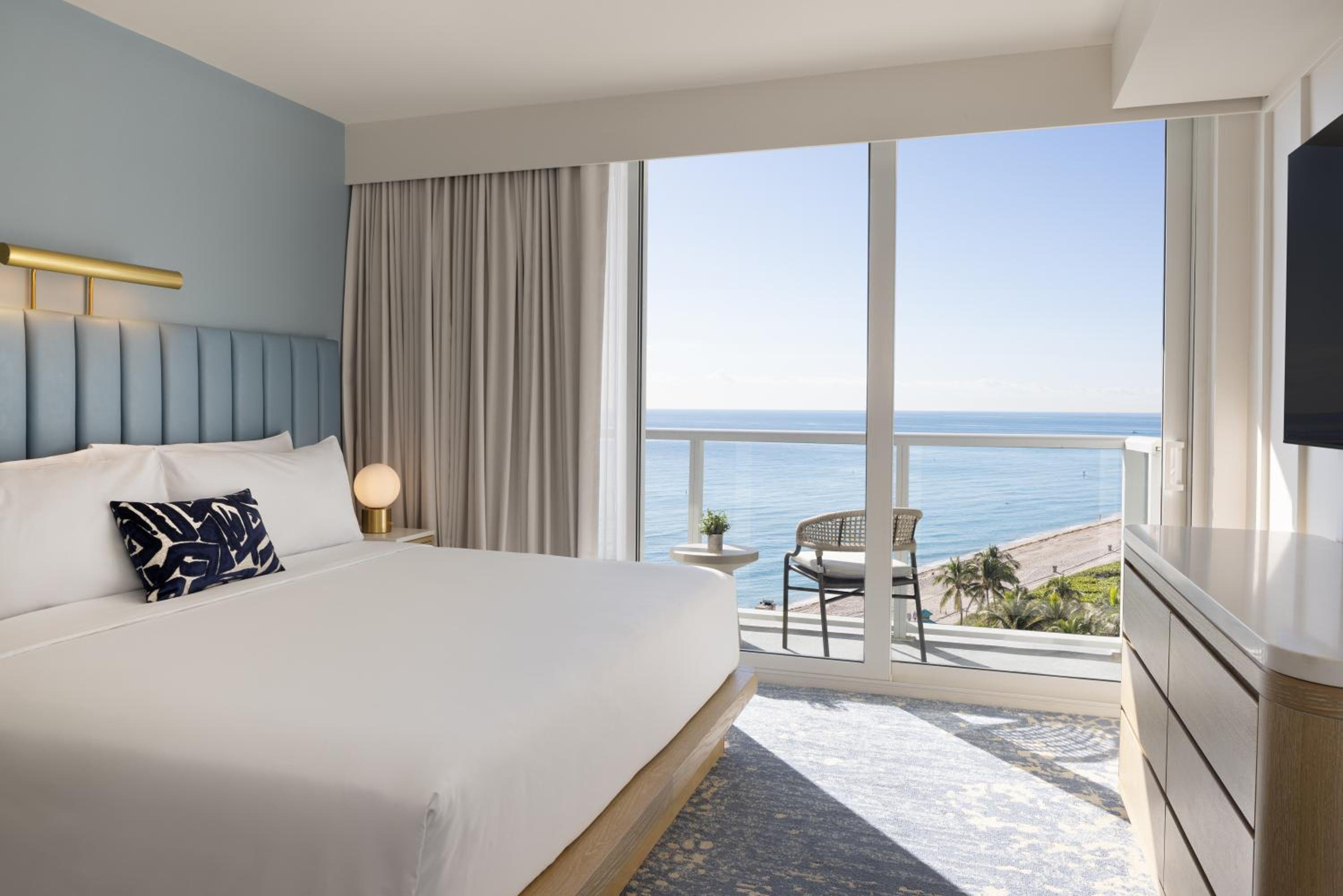 RENOVATED, JUNIOR SUITE, KING BED, OCEAN FRONT, BALCONY