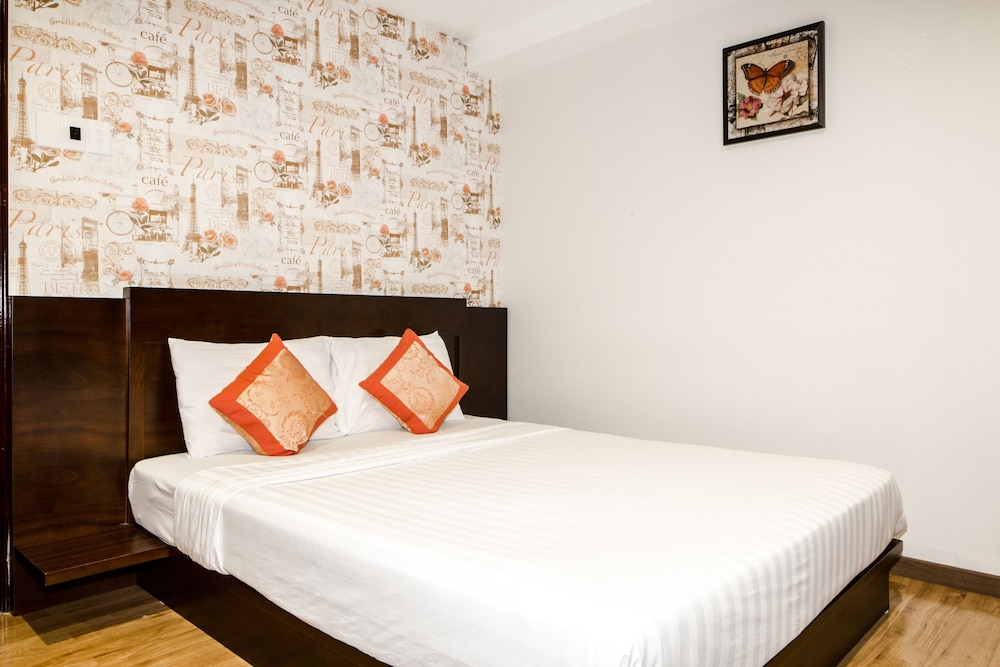 Little Brick Saigon Hotel 17/45