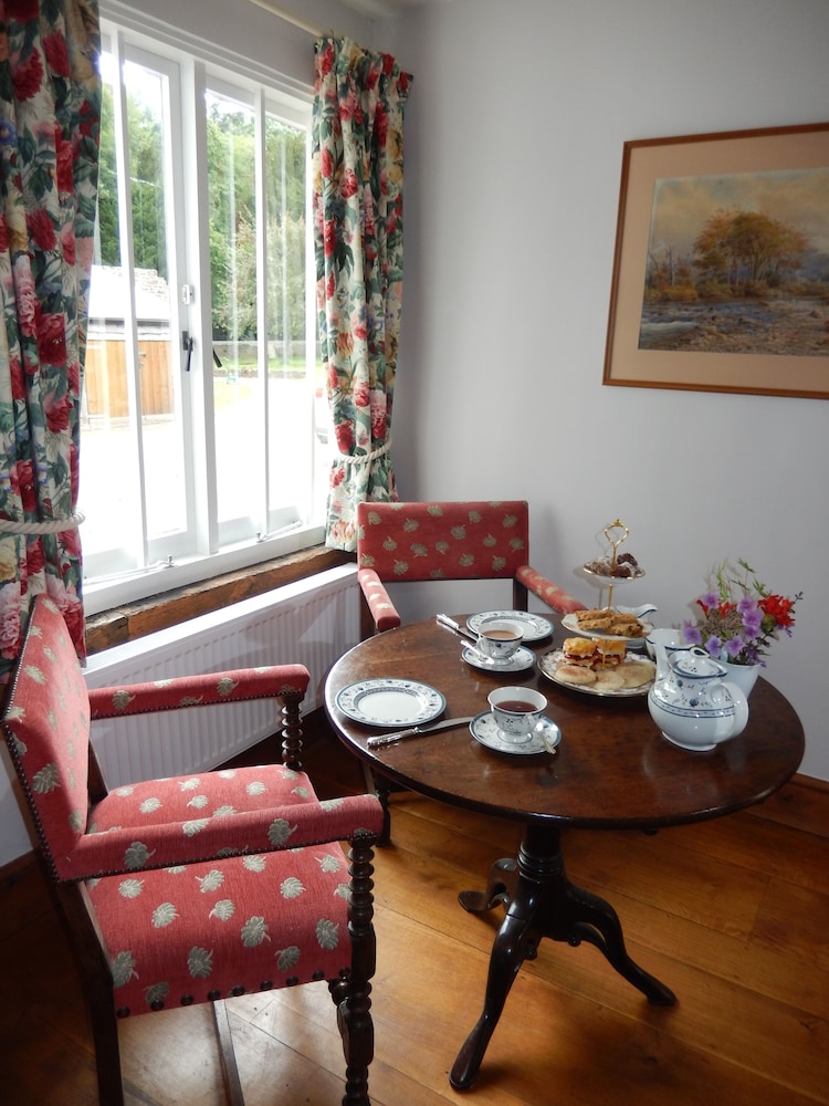 Lower Wythall B&B 34/50