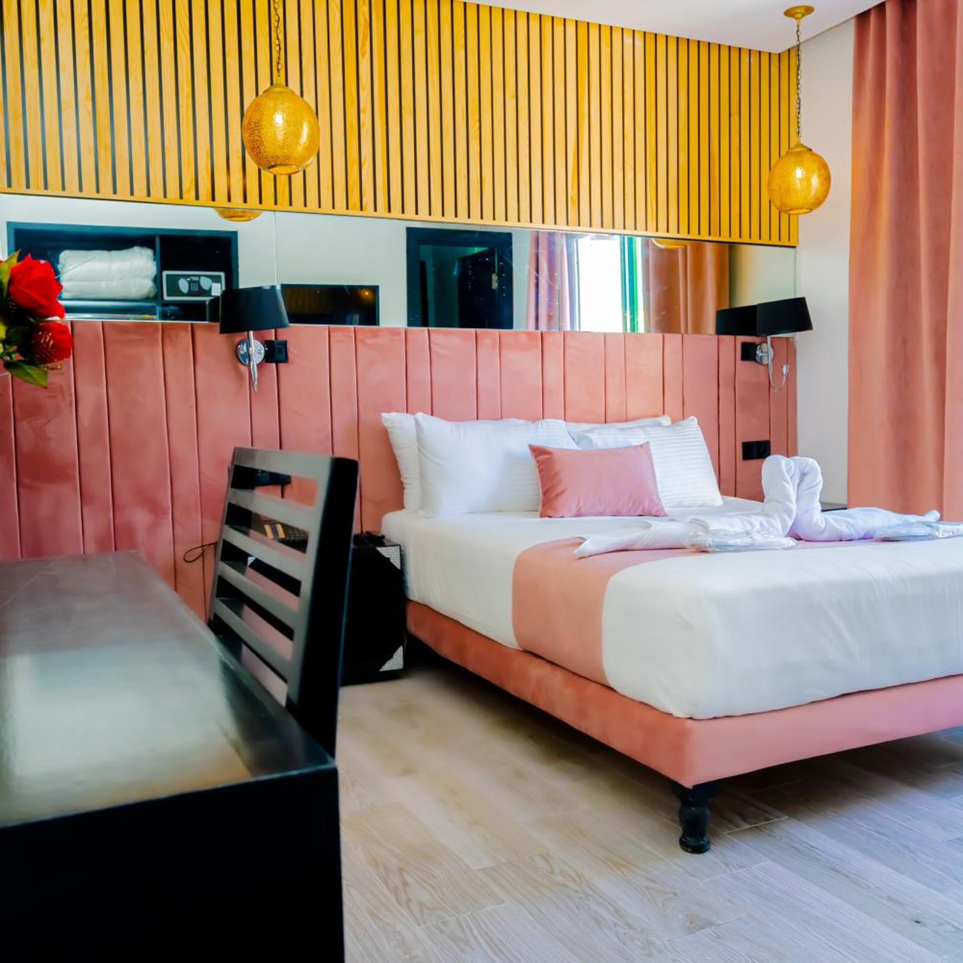 غرفة بسرير مزدوج، Hotel Les Ambassadeurs 6/9