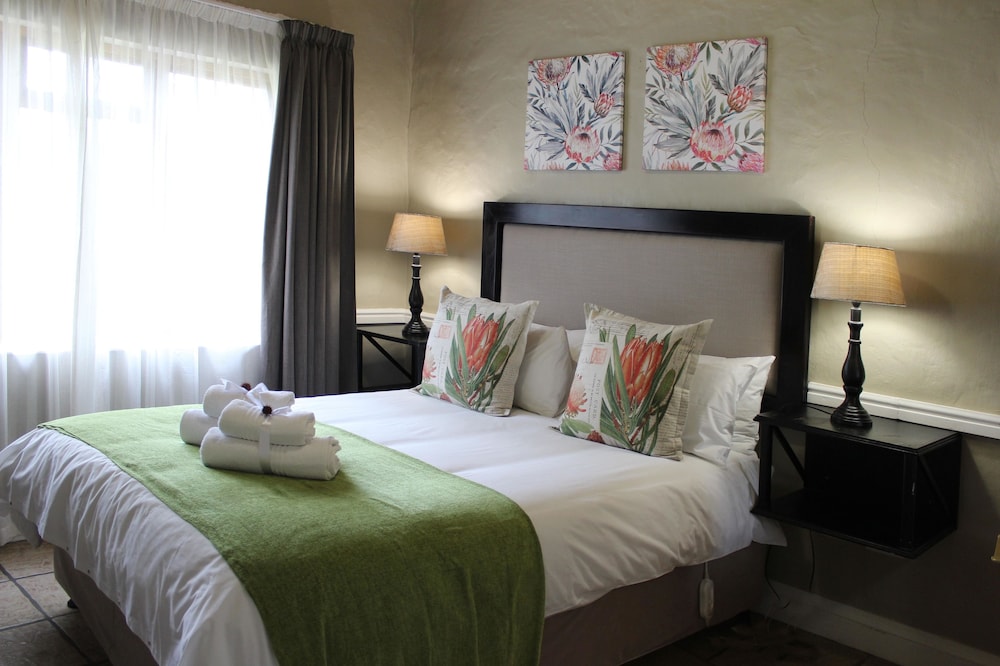 Classic, Suite, Twin Beds