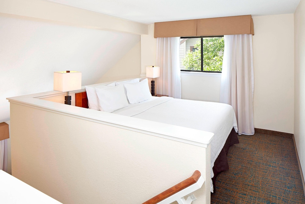 Residence Inn Minneapolis Eden Prairie 6/32