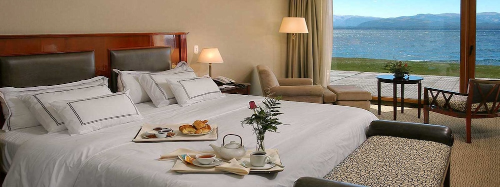 Cacique Inacayal Lake & Spa Hotel 13/50