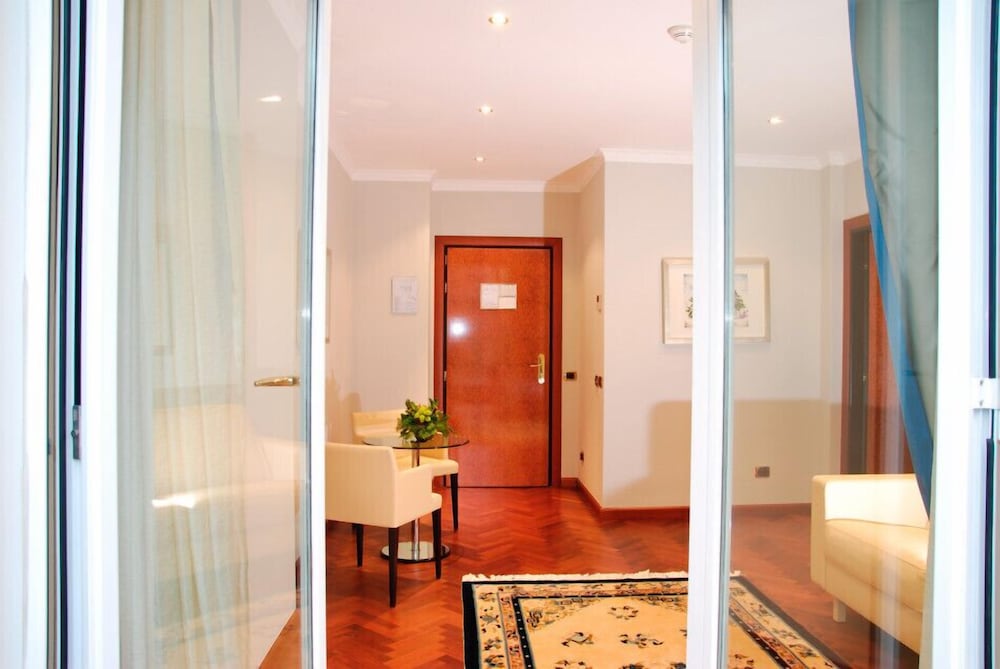 Hotel Giardino Inglese 31/44