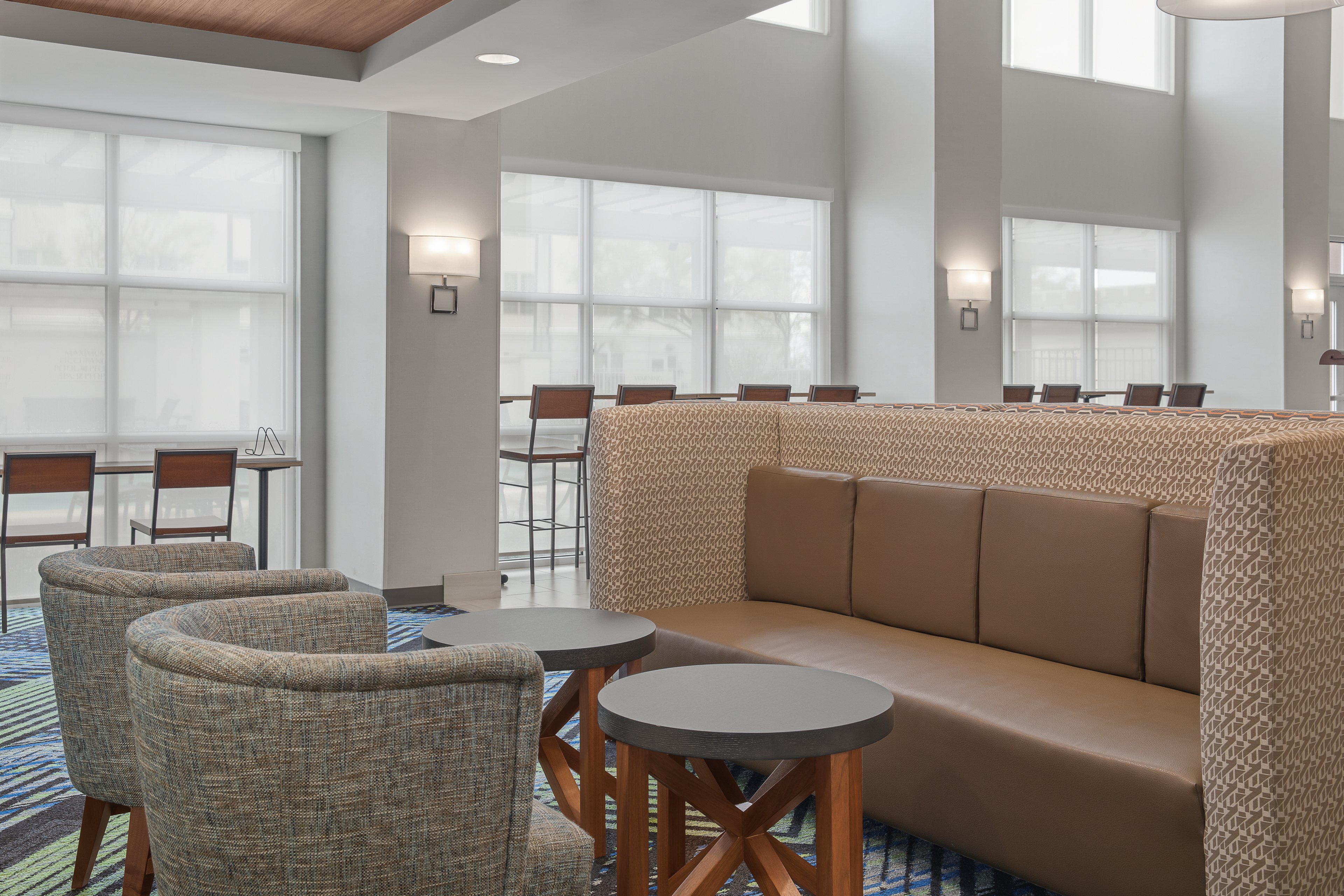 Holiday Inn Express & Suites Sacramento Airport Natomas, an IHG Hotel 16/23