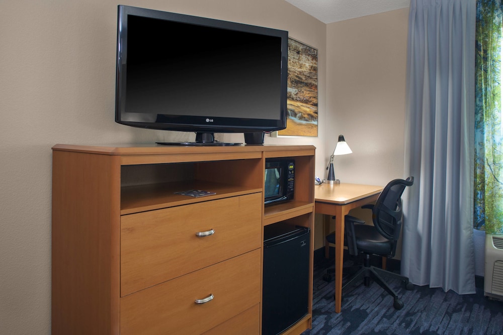 Fairfield Inn Suites By Marriott Montgomery Eastchase Pkwy 41/50