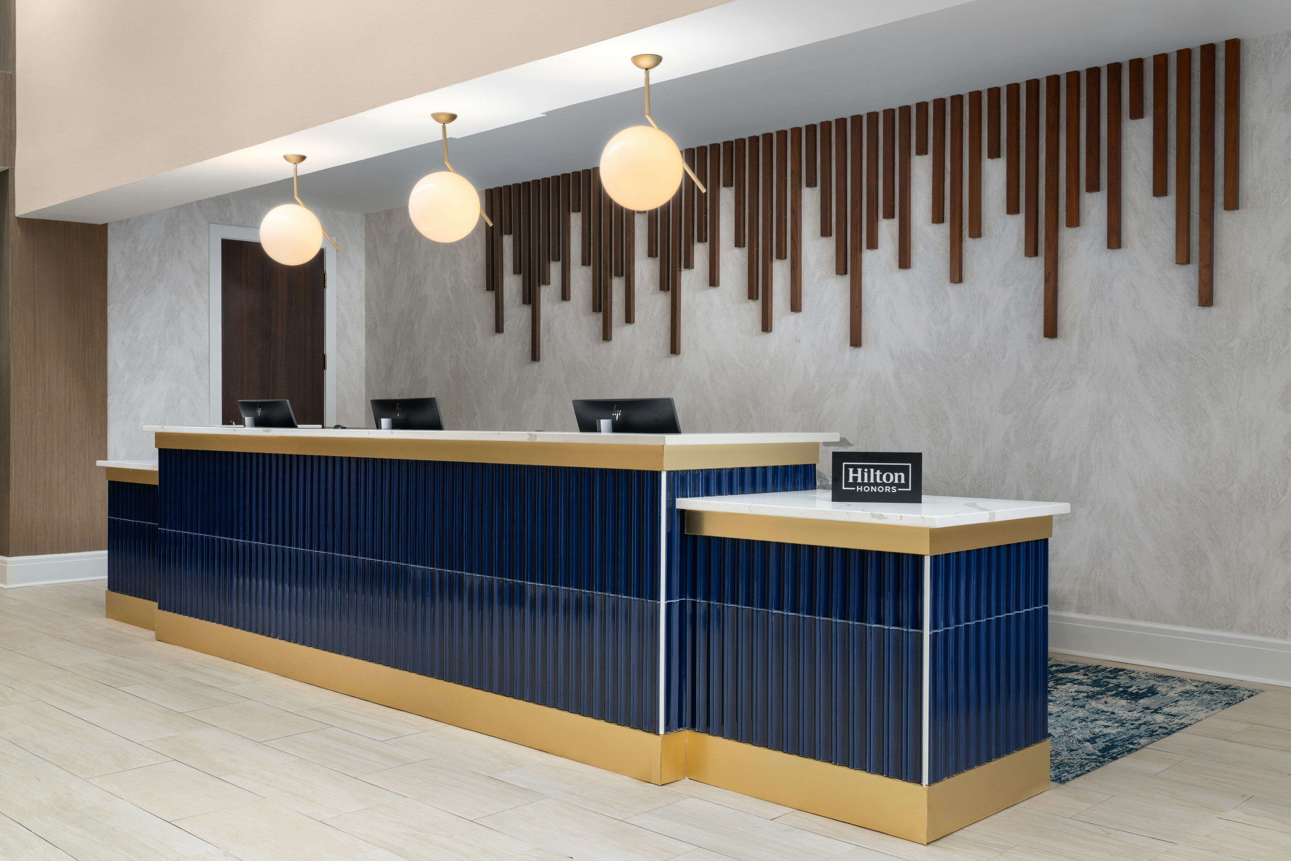 Lobby at DoubleTree by Hilton Hotel Norfolk Airport, NORFOLK - VA