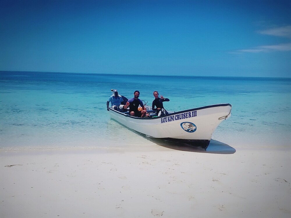 Ratu Kini Backpackers & Dive Resort 53/67