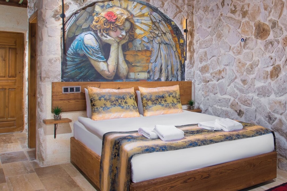 Cappadocia Fiesta Stone House 2/23