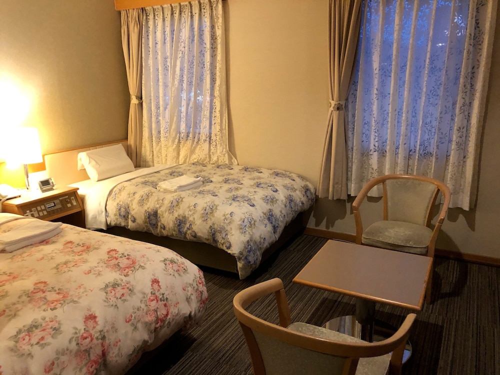 Center Hotel Mihara 22/69