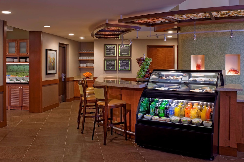 Hyatt Place Boston/Medford 8/49