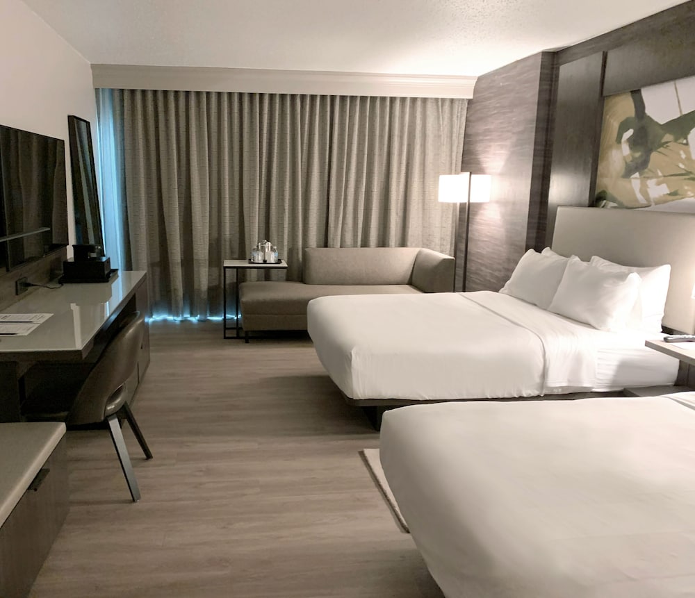 Dallas/Fort Worth Marriott Hotel & Golf Club at Champions Circle 4/33